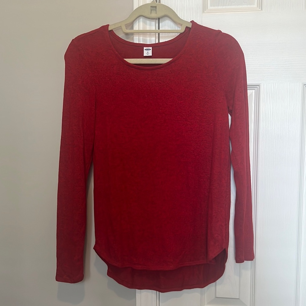 Old navy long sleeve shirt